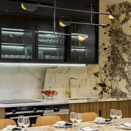 בית נופש Luxury With Beautiful Views רומא