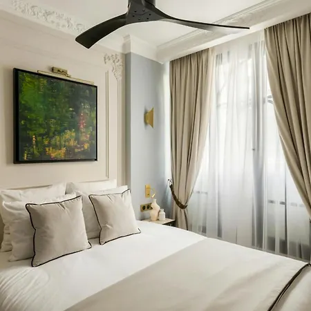Luxury With Beautiful Views *