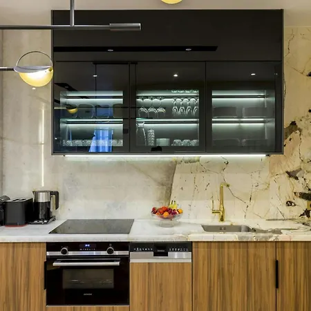 Luxury With Beautiful Views