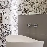 Luxury With Beautiful Views *