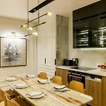 Luxury With Beautiful Views *